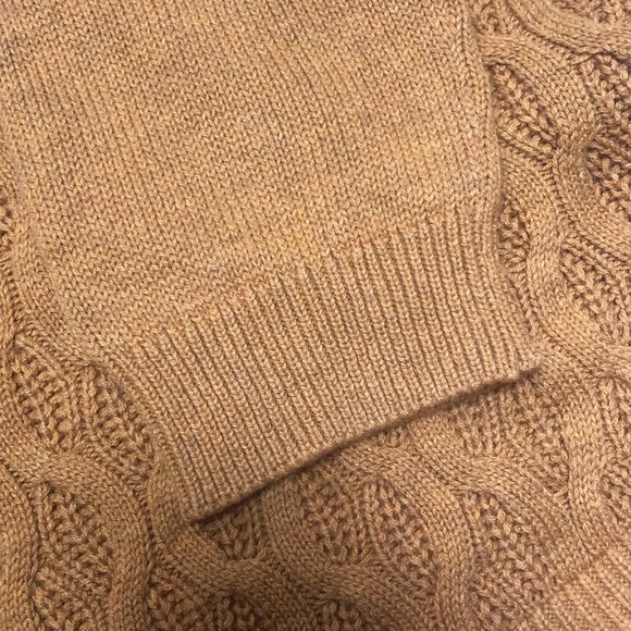 ๐ผ Butterscotch Cable Knit Sweater ๐ผ - Picture 7 of 13